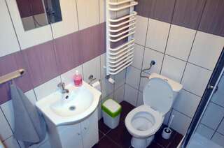 Проживание в семье KEISA Noclegi Новы-Сонч Трехместный номер с собственной ванной комнатой-6