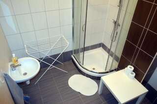 Проживание в семье KEISA Noclegi Новы-Сонч Четырехместный номер с собственной ванной комнатой-6